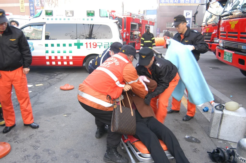 2005년 1월 23일 서울특별시 성동구 성수동 오피스텔 화재 DSC 0125.JPG