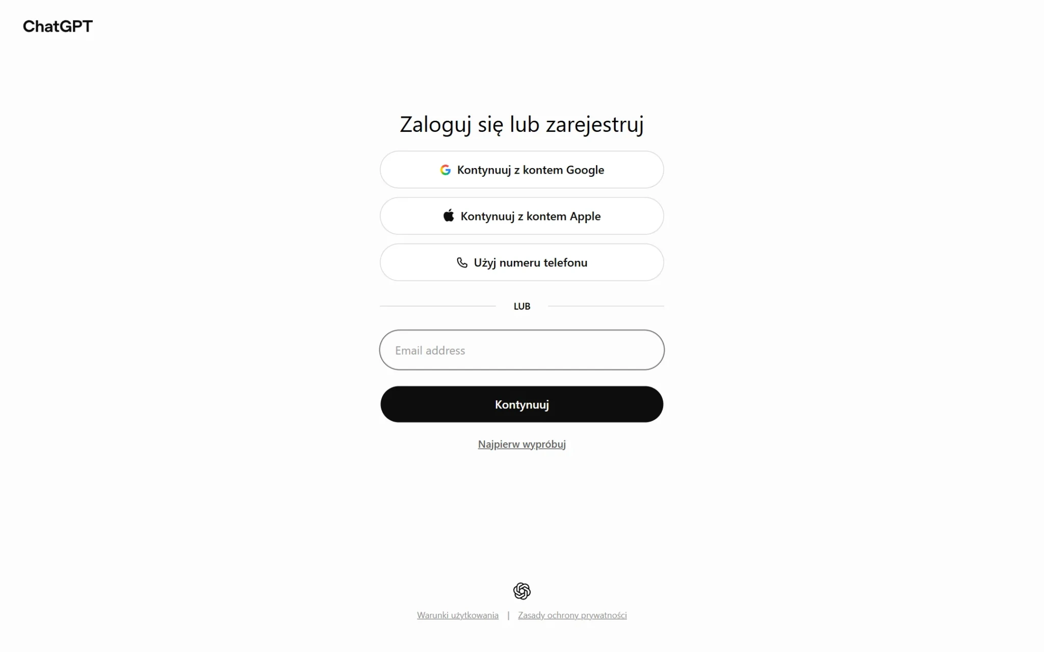 Ekran chatgpt.com/auth/login z przyciskami Kontynuuj z kontem Google, Apple, Użyj numeru telefonu i polem e-mail, zrzut z 3 października 2026